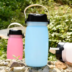 Vendita di prodotti di tendenza nuovi arrivi 2024 LOGO personalizzato Eco Friendly sport pieghevole bottiglia d'acqua in Silicone con illuminazione a LED