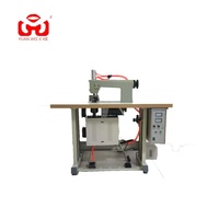 Machine à coudre à ultrasons semi-automatique pour dentelle avec moule à rouleaux