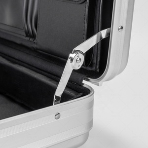 Estuche de Transporte Personalizado de Aleación de Aluminio Plateado con Inserto de Espuma, Estilo Maletín Rígido, Estuche de Almacenamiento de <span class=keywords><strong>Herramientas</strong></span> de Aluminio para <span class=keywords><strong>Bricolaje</strong></span> - Product Image 4