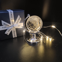 Modèle de globe terrestre miniature transparent gravé de haute qualité, durable, avec support métallique, pour souvenir et décoration de bureau