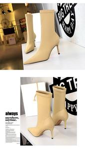 Offre Spéciale mode Simple pédicure femmes bottes talon aiguille en cuir PU pointu Sexy discothèque Midi bottes pour femmes hiver - Product Image 3