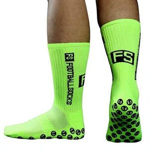 Chaussettes de football antidérapantes JZVINA pour hommes, mi-mollet, avec semelle antidérapante en silicone à points, pour le football, le rugby et l'entraînement sportif - Product Image 4