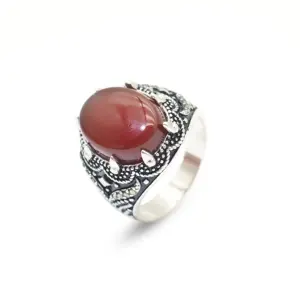 Design élégant Bague pour homme en argent 925 de style musulman avec agate naturelle rouge ovale