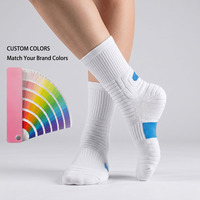 Chaussettes de compression personnalisées pour le sport, chaussettes de performance athlétique, chaussettes de sport pour l'entraînement, fabricant OEM ODM en gros
