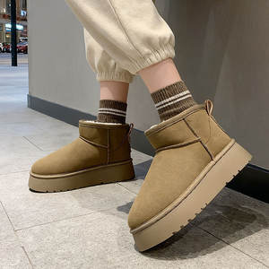 Botas de Nieve Originales de Alta Calidad para Mujer, de Piel Auténtica, con Suela Gruesa, Forradas de Lana de Oveja, Cálidas para Invierno - Product Image 3