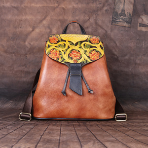 Bolso Ando Vintage Floral de Cuero Vacuno Genuino con Solapa y Cordón para Mujer - Product Image 3