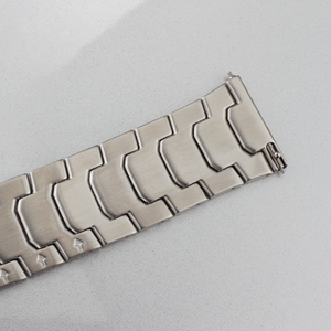 Pronto per la spedizione disponibile 22mm cinturino in acciaio inossidabile solido per 46mm galaxy <span class=keywords><strong>GT2</strong></span> GT3 GT4 cinturino per orologio - Product Image 2