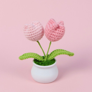 Maceta moderna de flores tejidas a mano de varios colores, flor de tulipán de ganchillo personalizada, regalo de San Valentín - Product Image 5