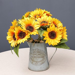 Bouquets <span class=keywords><strong>de</strong></span> tournesols artificiels à 5 têtes, tournesols artificiels bon marché pour la décoration <span class=keywords><strong>de</strong></span> la maison, bouquet <span class=keywords><strong>de</strong></span> tournesols artificiels - Product Image 3