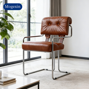 Sillón de Cuero Italiano de Lujo, Sofá Italiano de Diseño Ligero y Lujoso para Sala de Estar, Muebles de Lujo para Sala de Estar - Product Image 1