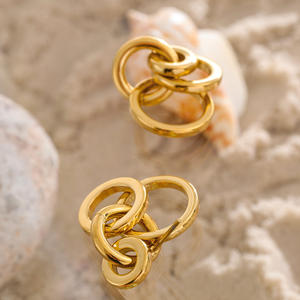 Boucles <span class=keywords><strong>d</strong></span>'oreilles pendantes Mchic 2813 pour femmes, plaquées <span class=keywords><strong>or</strong></span>, <span class=keywords><strong>multi</strong></span>-<span class=keywords><strong>anneaux</strong></span>, en acier inoxydable, imperméables, hypoallergéniques - Product Image 6