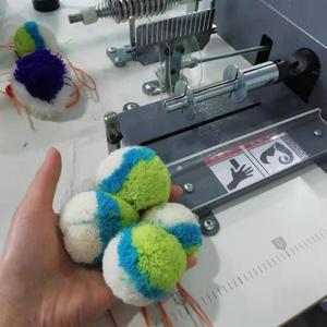 <span class=keywords><strong>Machine</strong></span> à pompons pour bonnets et vêtements, usage domestique - Product Image 2