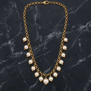 Collar Lariat de Perlas de Imitación con Cuentas de Latón Italiano Chapado en Rodio, Diseño Tallado en Forma de Bola, Elegante y Minimalista para Mujer - Product Image 4