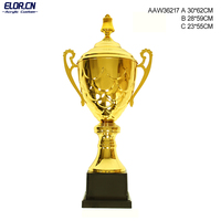 Coupe de trophée de basketball universelle ELOR en métal doré avec décorations ondulées et couvercle à oreilles