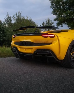 ชุดแต่งคาร์บอนไฟเบอร์สไตล์ NT สำหรับ Ferrari 296 สภาพใหม่ ประกอบด้วยลิ้นหน้า สเกิร์ตข้าง ดิฟฟิวเซอร์ สปอยเลอร์ อัพเกรด - Product Image 3