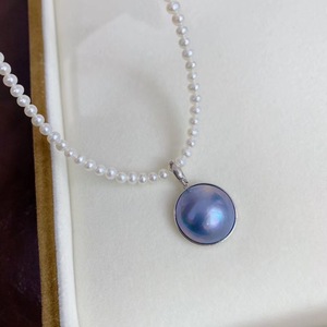 Pendentif solitaire Mabei World Starry Sky Blue en perle de culture Mabe ronde, boucle universelle en argent 925, unisexe - Product Image 1