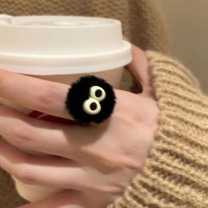 Bagues en peluche en forme <span class=keywords><strong>de</strong></span> boule <span class=keywords><strong>de</strong></span> <span class=keywords><strong>charbon</strong></span> au design mignon pour femmes, bagues ouvertes amusantes en forme <span class=keywords><strong>de</strong></span> dessin animé, cadeaux pour meilleures amies, bijoux - Product Image 5