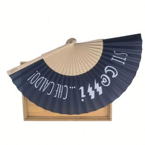 Éventail pliant vintage en bambou personnalisable de 23 cm, peint à la main, écologique, pour décoration intérieure DIY, cadeaux personnalisés style amour - Product Image 1