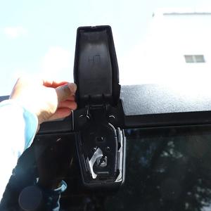 Charnière de hayon en verre pour Jeep Wrangler 68140033AA en plastique, angle d'ouverture de 180 degrés - Product Image 5