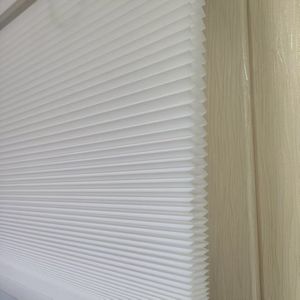 ستائر خلوية عازلة للضوء بدون حبال، ستائر نهارية وليلية قياسية بتصميم خلية النحل - Product Image 1