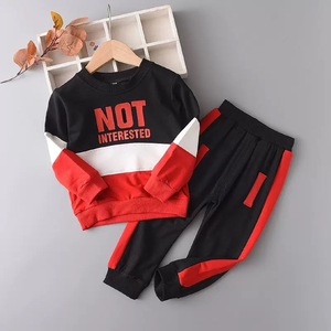 Ensemble <span class=keywords><strong>de</strong></span> survêtement 2 pièces color block pour jeunes garçons – Sweat-shirt à col rond et pantalon <span class=keywords><strong>de</strong></span> jogging – ODM OEM Personnalisé Vente en gros – Tenue décontractée quotidienne pour enfants - Product Image 3