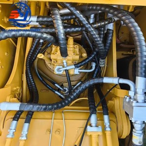 Excavadora Caterpillar CAT320D2L Modelo 2024 de 20 Toneladas con Potencia de 109kW y Capacidad de Cucharón de 1.0m - Product Image 5