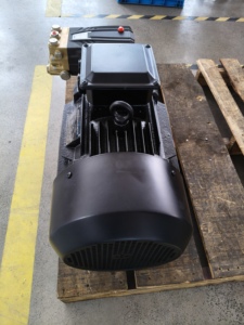 Nueva Cabeza de Bomba de Latón 200bar/2900psi 40l/min 8HP Ultra Alta Presión Triplex para Limpieza de Coches con Agua Fría, Salida Estable, Modelo JPD - Product Image 2