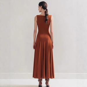 Abito senza maniche elegante con drappeggio e Design di nicchia vietnamita <span class=keywords><strong>gonna</strong></span> lunga a vita semplice - Product Image 3