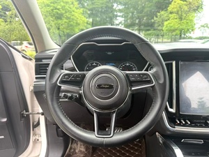 SUV Zo-tye T800 d'<span class=keywords><strong>occasion</strong></span> pas cher, 2018, <span class=keywords><strong>7</strong></span> <span class=keywords><strong>places</strong></span>, <span class=keywords><strong>automatique</strong></span>, 70 000 km, sans accident, état d'origine, voiture d'<span class=keywords><strong>occasion</strong></span> à vendre en provenance de Chine - Product Image 4