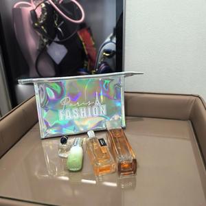 Bolsos de Mano Reutilizables de PVC para Mujer, Bolsos de Hombro con Diseño Láser Holográfico, Bolsos de Mano Impermeables y Duraderos para Mujer, Bolsos de Regalo - Product Image 3