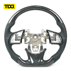 พวงมาลัยคาร์บอนไฟเบอร์ TDD สำหรับมิตซูบิชิ - Product Image 1