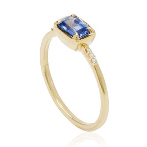 Bague en or jaune massif 14 carats avec émeraude, diamant et <span class=keywords><strong>saphir</strong></span>, style architectural minimaliste du milieu du siècle, bijou de famille de luxe pour femmes et hommes - Product Image 5