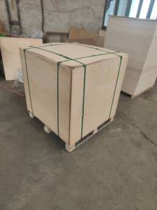 Tilo 3mm 4mm <span class=keywords><strong>5mm</strong></span> 1220*2440mm para grabado curvo <span class=keywords><strong>de</strong></span> madera contrachapada - Product Image 3