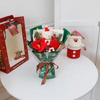 CLTF Bouquet de fleurs de Noël au crochet fait main, ours Père Noël tricoté, cadeau floral de fêtes avec sac lumineux LED, vente en gros 2026