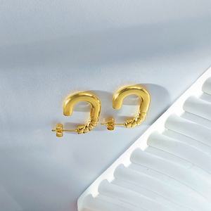 ผู้ผลิตจีน ต่างหูแฟชั่นสแตนเลส 304 คุณภาพสูง รับผลิตแบบ OEM ODM ขายส่ง ชุบ PVD - Product Image 2