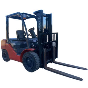 Carretillas elevadoras Toyota de 3 toneladas usadas de bajo precio, buen estado, motor de caja de cambios japonés Original, bomba de cojinete de motor, bajas horas de trabajo - Product Image 1