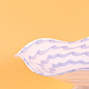 Plato de servir con base de cristal esmerilado azul y blanco con diseño Art Deco para aniversario - Product Image 2