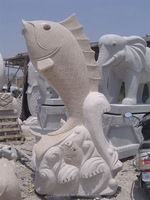 Sculpture en pierre personnalisée grandeur nature de style occidental pour l'extérieur sculptée à la main en marbre hippocampe fontaine Statues granit de jardin