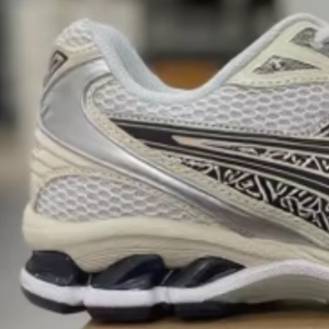 Chaussures de sport respirantes et confortables, nouveau style d'été, avec absorption des chocs et fonction antidérapante, chaussures de course - Product Image 3