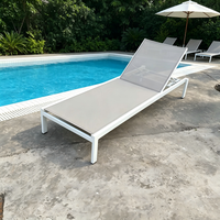 Chaise longue moderne en aluminium empilable pour la plage, le jardin, le bord de la piscine, l'hôtel, meubles d'extérieur