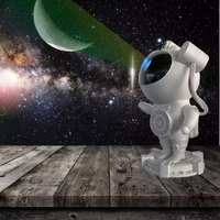 Lampe de projecteur d'astronaute LED Star Galaxy Chambre à coucher Lumière d'ambiance avec télécommande Veilleuse colorée Spaceman