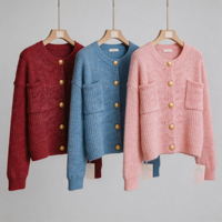 Cardigan en maille torsadée à col rond pour femme, rouge, avec boutons dorés, poches, coupe ample, court, manches longues, pour l'automne et l'hiver