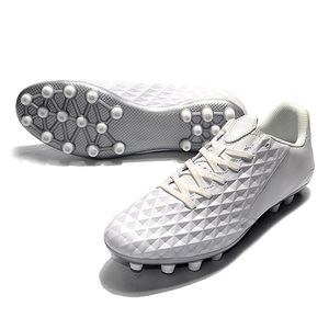 <span class=keywords><strong>Scarpe</strong></span> <span class=keywords><strong>da</strong></span> Calcio <span class=keywords><strong>per</strong></span> Bambini, Personalizzabili, con Tacchetti AG <span class=keywords><strong>per</strong></span> Campi in Erba Sintetica, Ultimo Design - Product Image 4