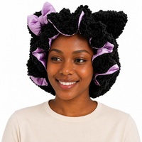 Bonnet de nuit double couche en polaire peluche, extérieur rose satiné, intérieur en satin, sangle réglable avec boucle coulissante 35 cm, nœud décoratif doux, bonnet pour cheveux