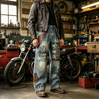 Jeans en denim délavé vintage avec patchs en cuir et détails rivetés, coupe ample, pantalon streetwear pour hommes, vente en gros B2B, approvisionnement en vrac