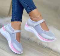 Chaussures de course légères pour femmes, baskets amortissantes à lacets, respirantes, en tissu Fly Weaving, décontractées, petites chaussures blanches