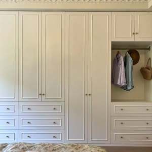Armoire pliable de luxe américaine sur mesure, dressing pour appartement avec espace de rangement multiple - Product Image 6