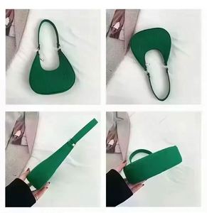 I-0114 Wholesale <b>Cheap</b> Winter Fashion One Shoulder Underarm Bags Foreign Style Casual Simple Saddle Bag PU ZIP Closure <b>Chains</b> - Product Image 6
