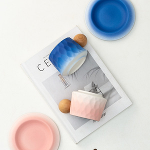 แก้วกาแฟเซรามิคคู่รักสไตล์เรโทร ลายสีตัดกัน ทำมือ สไตล์นอร์ดิก - Product Image 3