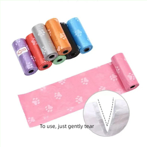 2024 yüksek kalite özel çevre dostu taşınabilir biyobozunur tek köpek kaka poşetleri sevimli köpek pençe baskı tasarım plastik - Product Image 4